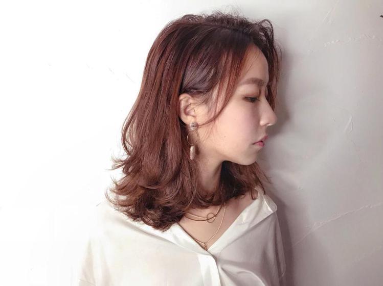 髮型創作／Anna Kao 髮型設計師。圖／StyleMap提供