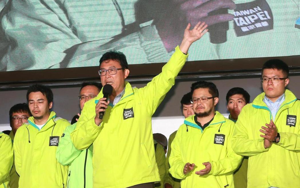 民進黨台北市候選人姚文智（右3）。 圖／聯合報系資料照片