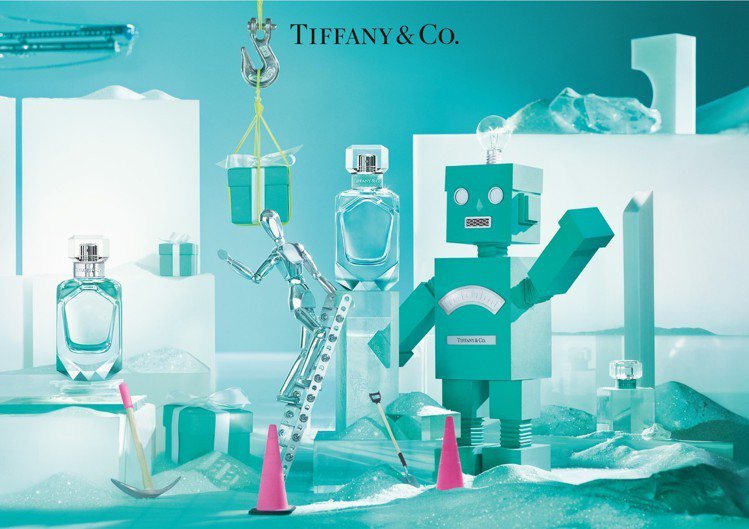 Tiffany & Co.晶鑽香氛概念店則換上耶誕節全新機器人視覺，將於12月20日至12月25日在台中新光三越一樓接棒登場。圖／科蒂精品提供