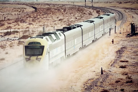 直到21世紀才開始認認真真鋪鐵路的沙烏地，究竟為了什麼卯足全力？圖為長年來唯一一...