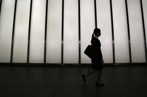 擺脫逐底社會？渴望「閃婚」的30歲世代日本女性