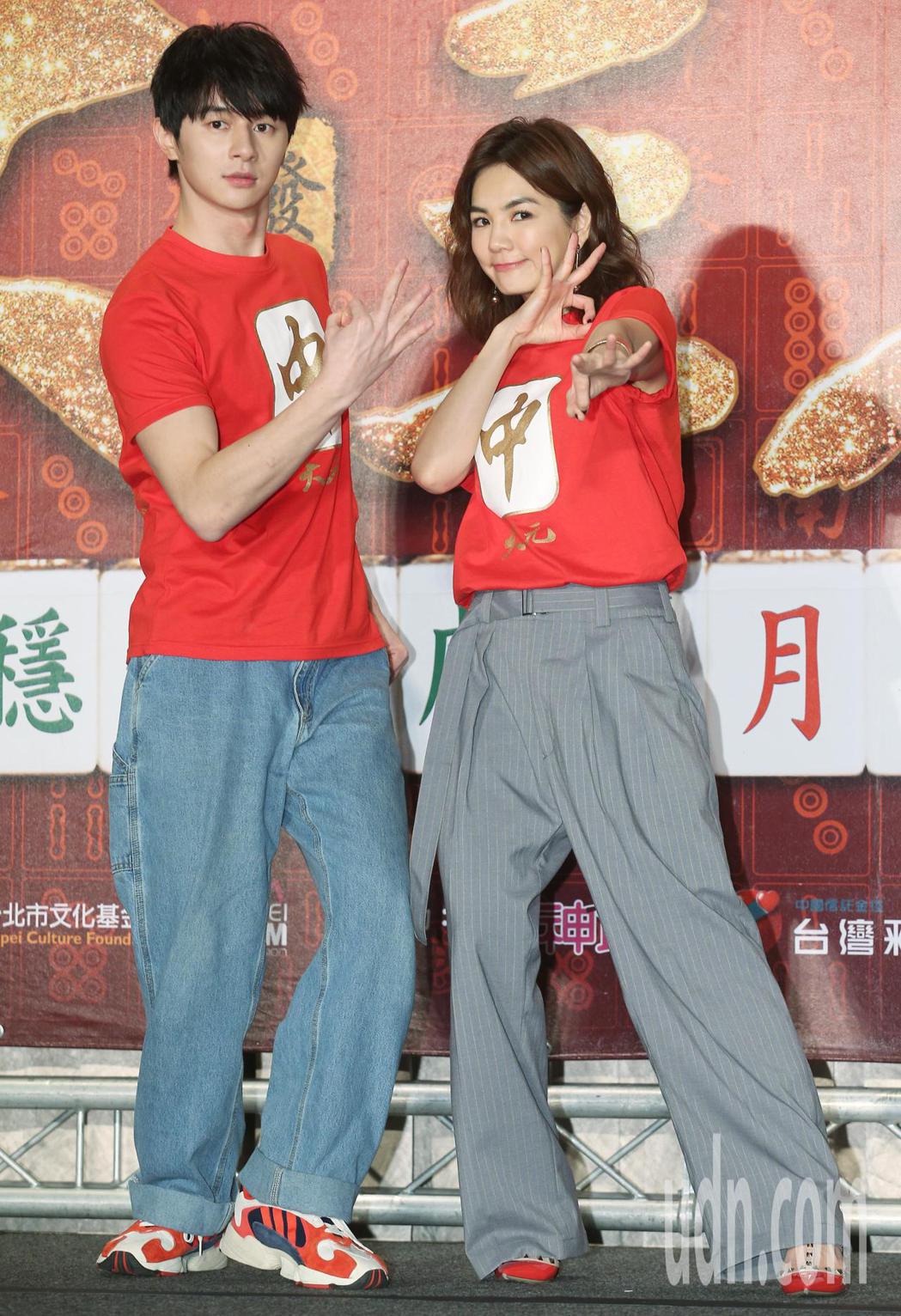 Ella（右）與張軒睿（左）演出賀歲片「大三元」。記者陳正興／攝影