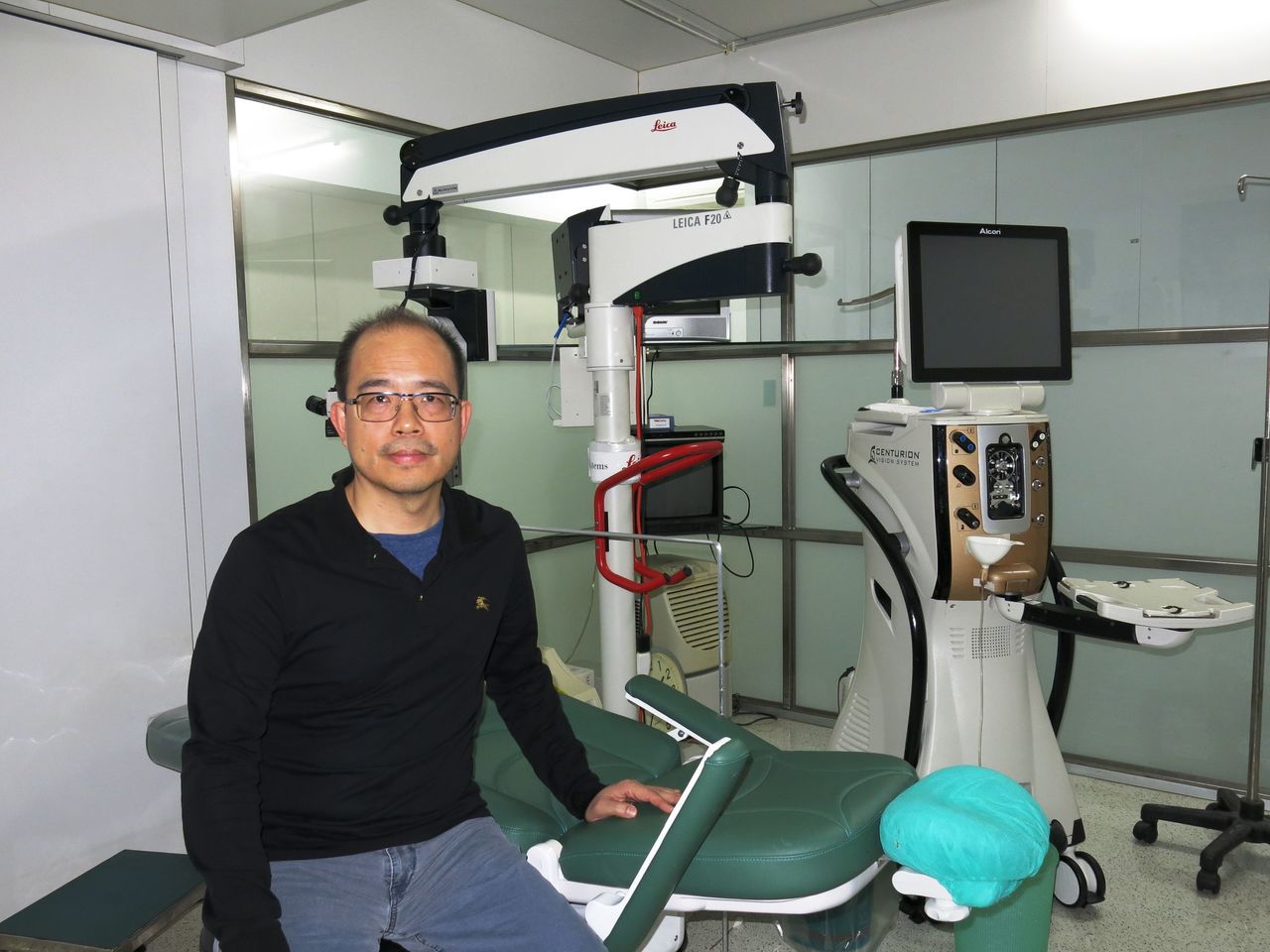 位於台中豐原的光明眼科診所，106年執行白內障手術1747件，使用健保人工水晶體的占率達96.62%。