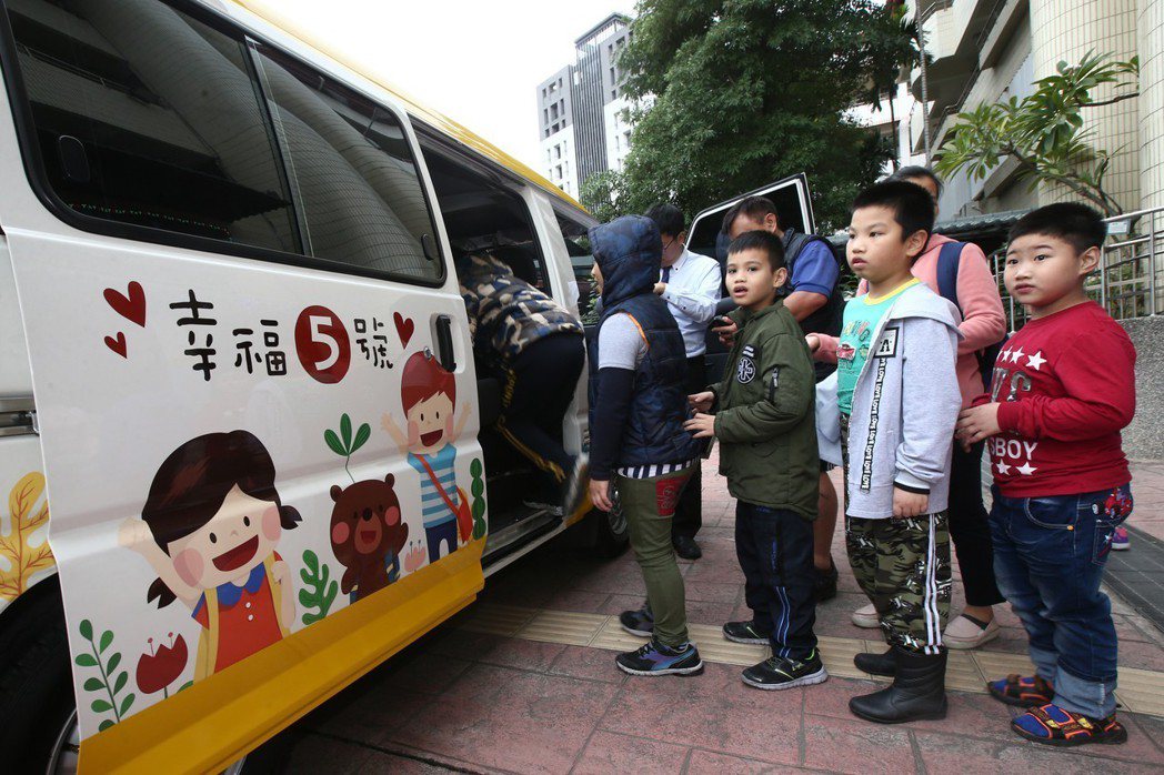 中華汽車長期關懷弱勢兒童，自2016年推出「幸福守護計畫」，長期且持續捐贈兒童接...
