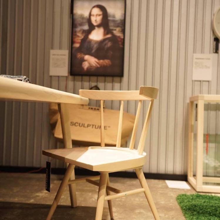 OFF-WHITE X IKEA 木椅售價80美元，約台幣2,470元。圖／摘自IG