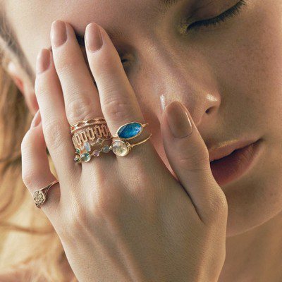 把古羅馬千年玻璃戴上身　這款珠寶讓女生喊「太浪漫、太有愛」