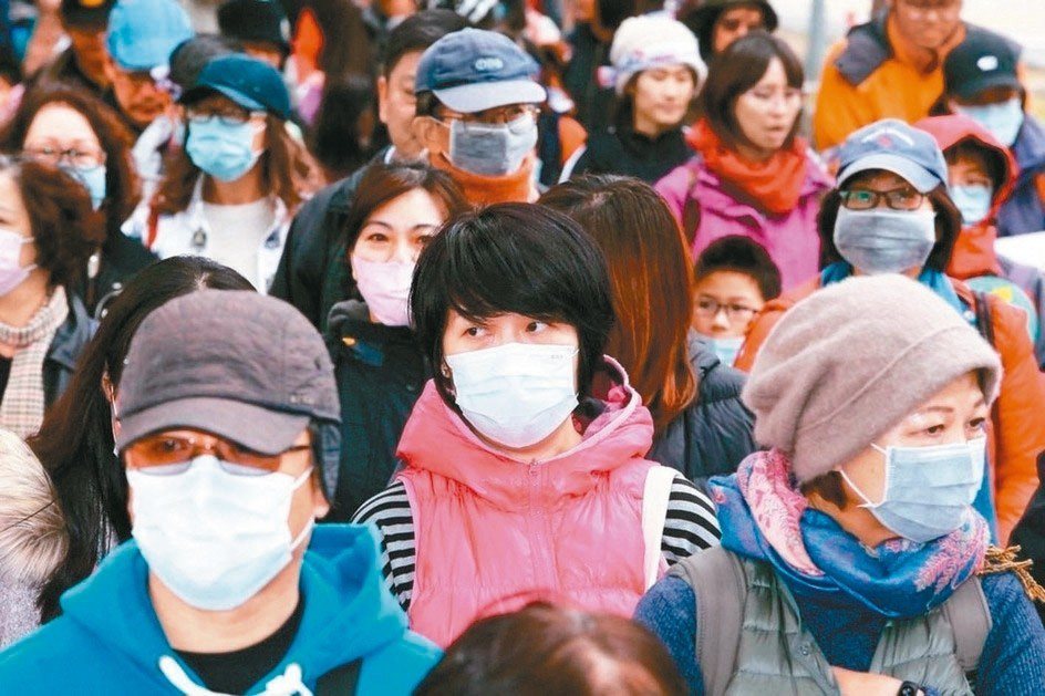 流感容易在人多的場所發生群聚感染及流行，現在正逢流感流行期，民眾要勤洗手、戴口罩以防感染。<br />本報資料照片