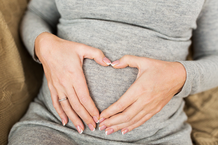 懷孕過程一旦出現危險，子宮能以流產的方式終止母體懷孕，但輸卵管沒有這種能力。 圖...