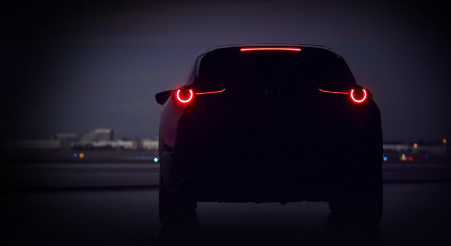 Mazda釋出全新SUV預告圖，並表示將在三月份的日內瓦車展中發表。 摘自Mazda