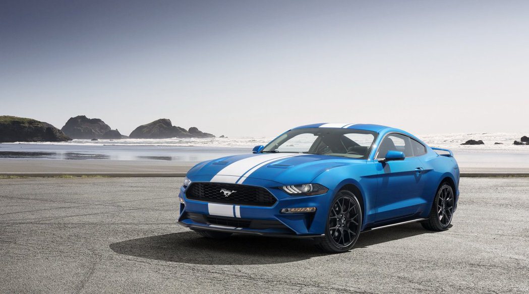 原廠認為Mustang 2.3 Ecoboost與V8 GT之間必須再有個中階車款。 摘自Ford