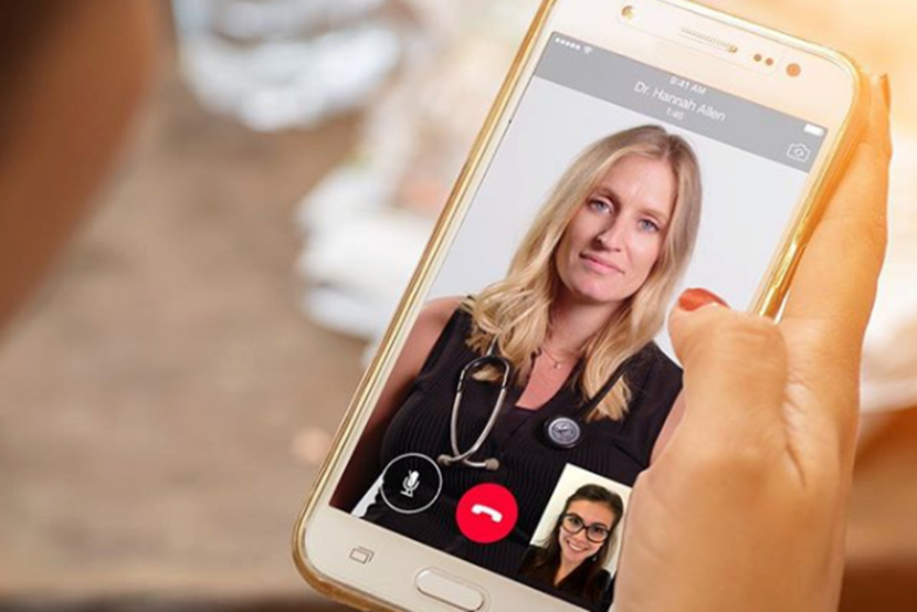 用手機「Skype」看醫生，會是英國未來的看病趨勢嗎？圖為英國「掌中家庭醫師」（...