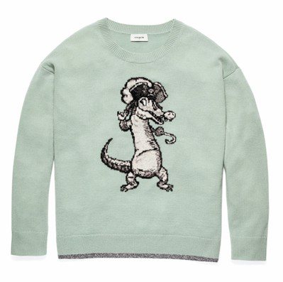 DISNEY x COACH彼得潘的鱷魚圖樣毛衣，售價16,800元。圖／COACH提供