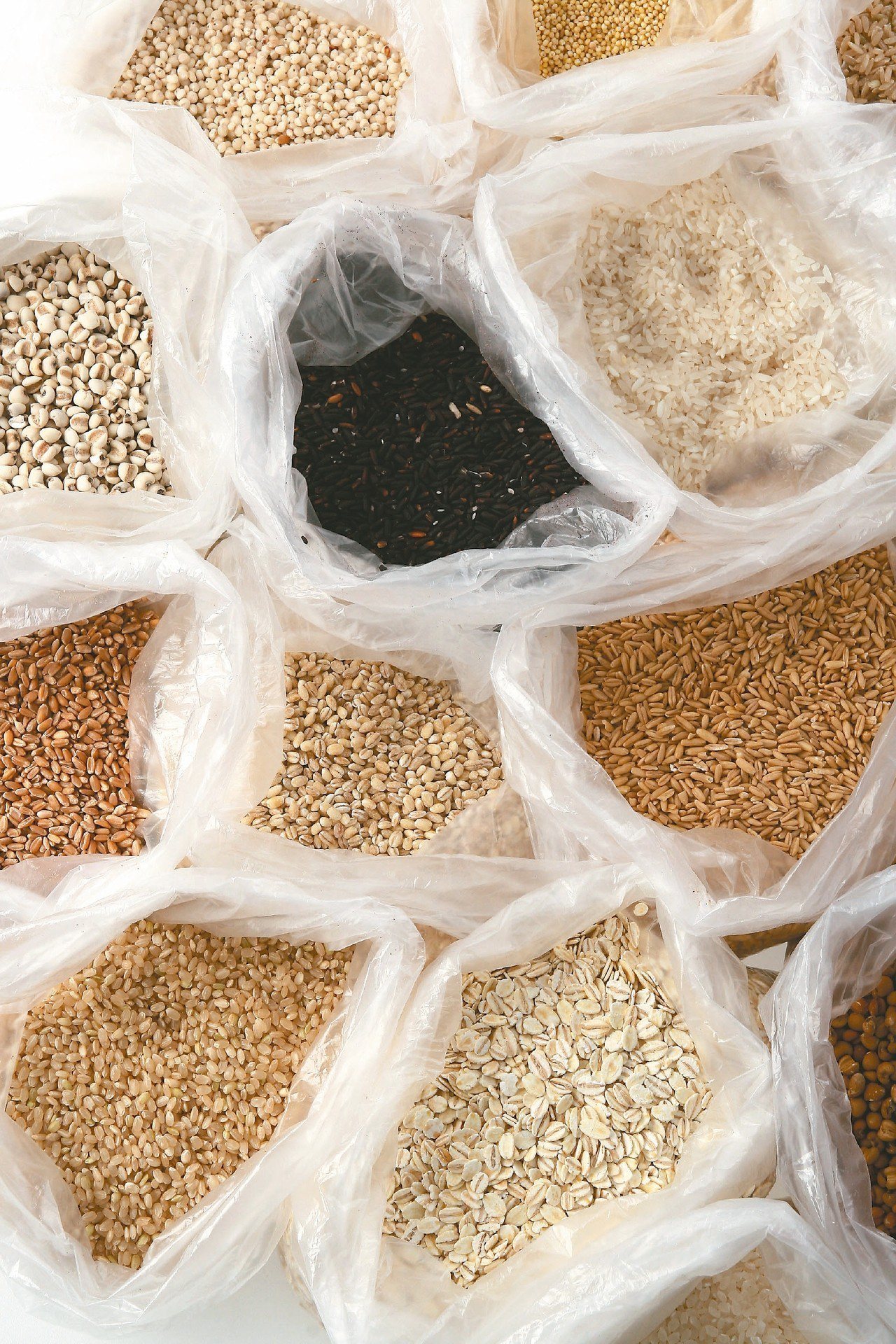 一項新研究發現，富含全穀物、麩皮和穀物纖維的飲食，可降低罹患肝癌的風險達37%。