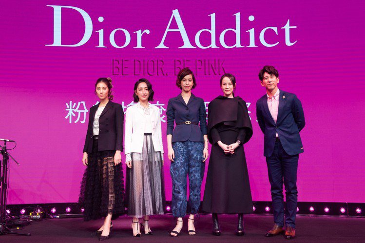 瑞瑪席丹（左起）、柯佳嬿、陳庭妮、楊乃文與修杰楷，出席迪奧癮誘超模巨星唇膏粉紅派對。圖／Dior提供