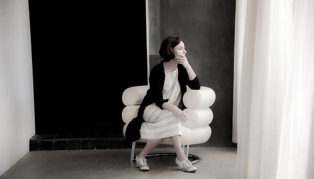 創作家Eileen Gray在1900年代設計了一款舒適又豪華的椅子，名就叫必比登椅子。圖／翻攝自米其林官網