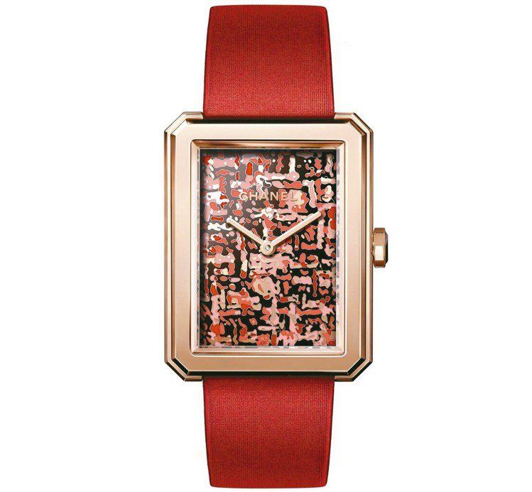 香奈兒BOY·FRIEND TWEED ART腕表，紅色款米色金表殼及表圈，售價未定，限量20枚。 圖／香奈兒提供