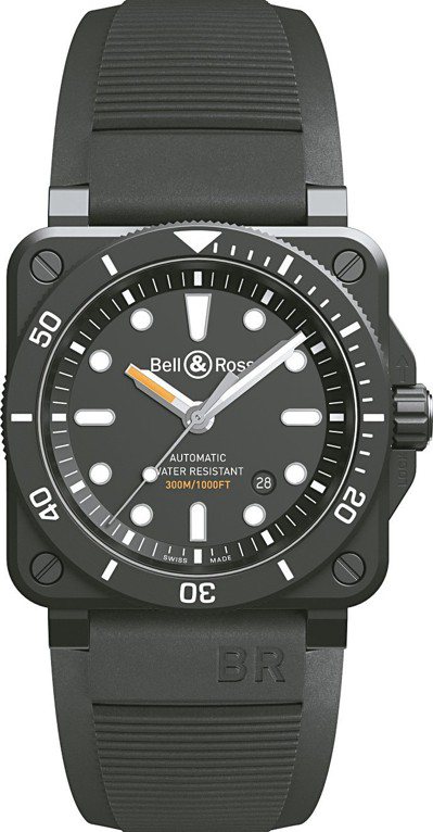 柏萊士BR 03-92 Diver Black Matte潛水表，13萬9,000元。 圖／柏萊士提供