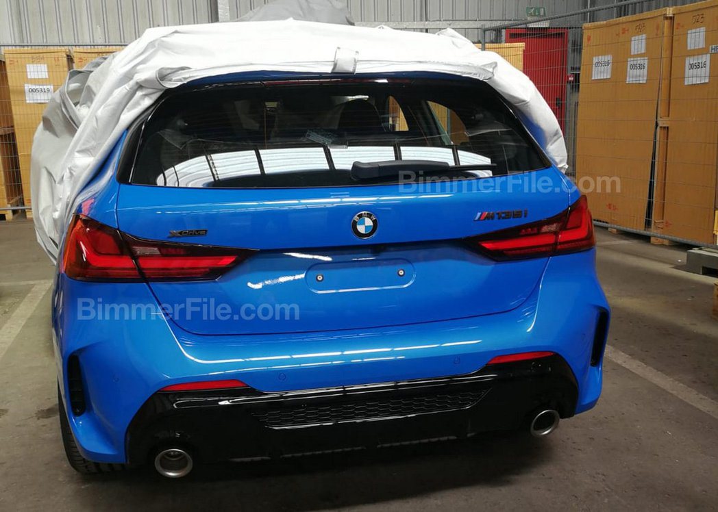 全新BMW M135i xDrive車尾無偽裝照。 摘自Carscoops