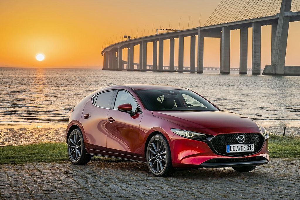 新Mazda 3各市場陸續開賣，但各界最期待的Skyactiv-X引擎卻延遲出貨。 圖／Mazda提供