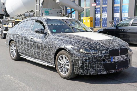 全新BMW i4續航力上看600公里　這款純電車內裝真熟悉！