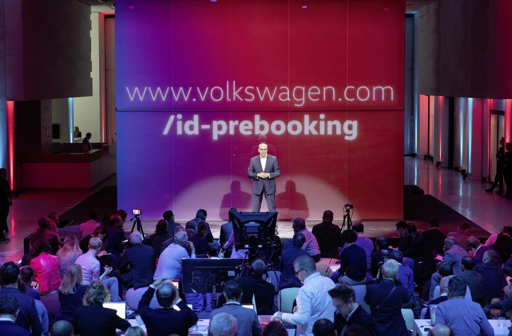 全新Volkswagen純電掀背車ID.3於歐洲共29個國家正式展開預售，其中對...