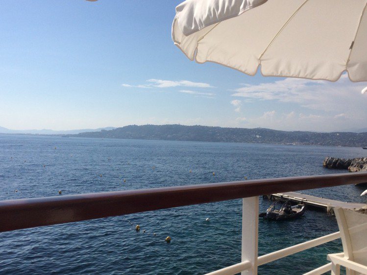 蔚藍海岸French Riviera景致。圖／agnès b. 提供