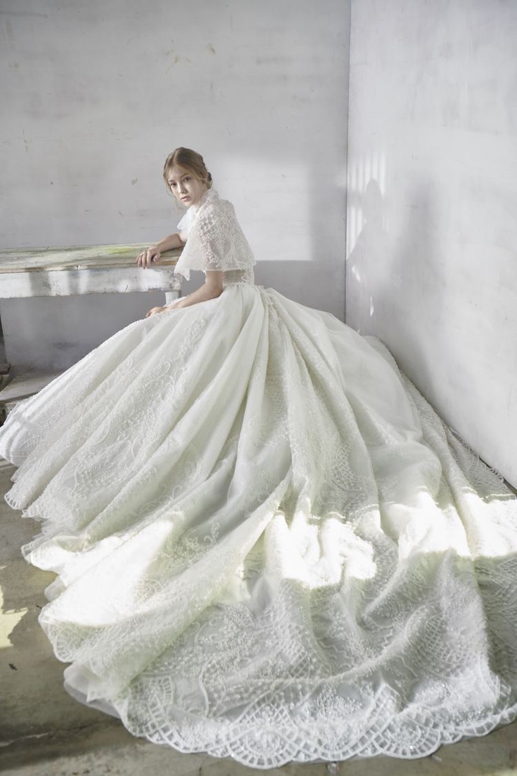 蘇菲雅婚紗即日起至5月31日更推出婚紗禮服包套全面8折。圖／Sophia Ritz提供