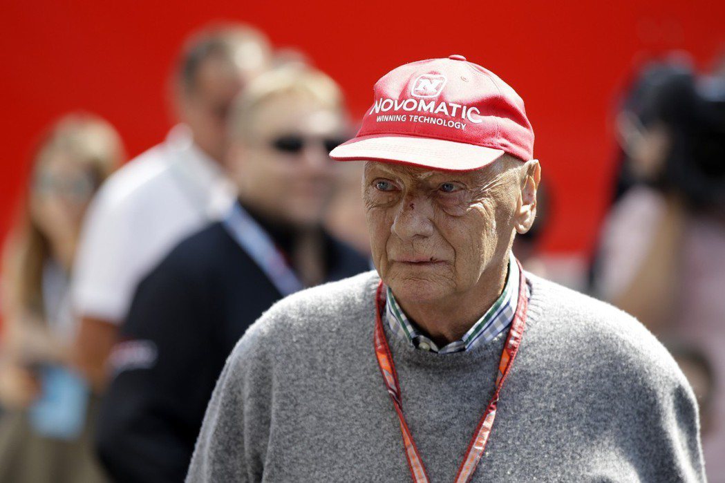 電影「決戰終點線」的真實主角勞達（Niki Lauda）今天由家屬出面確認，因腎衰竭逝世，享壽70歲。 美聯社