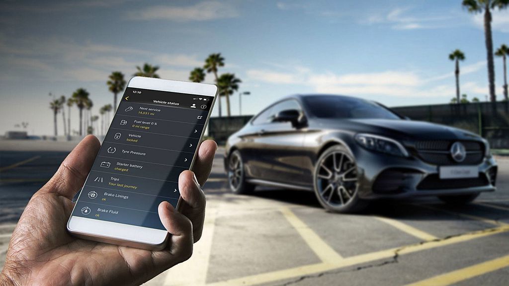 Mercedes Me Connect互聯透過專屬手機App連結能以遠端遙控方式...