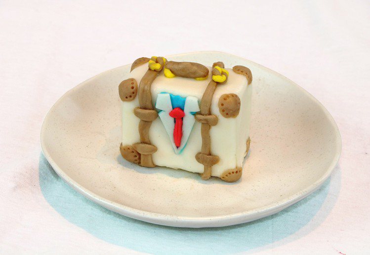 怪盜基德「旅行箱造型蛋糕」。圖／曼迪傳播提供