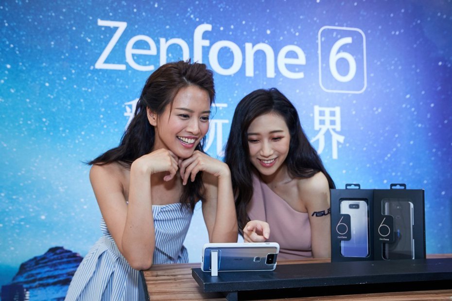 ZenFone 6立架式保護殼具有彈出式支架，可隨時以最舒適的角度觀影。圖／華碩提供