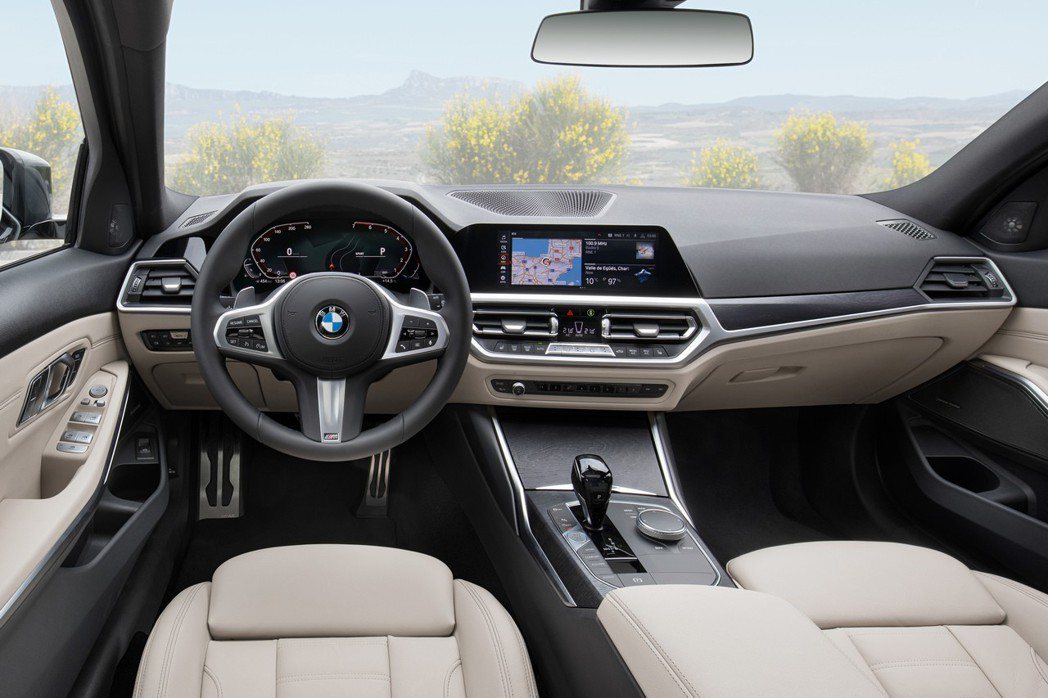 新世代BMW 3 Series Touring (G21) 內裝。 摘自BMW