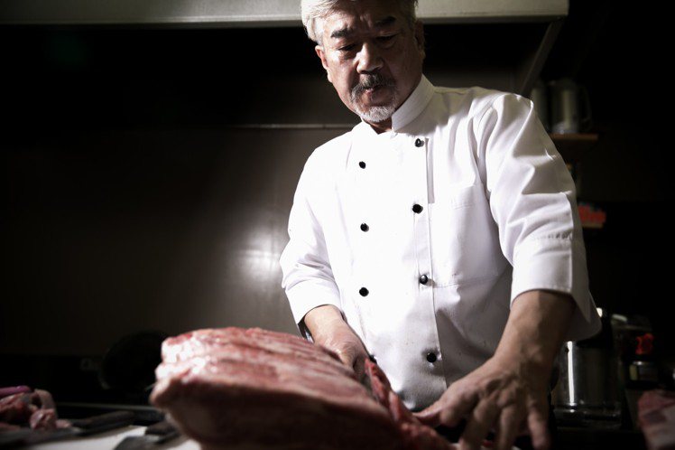 大分燒肉名店「銀山亭」主廚今井治，將於6月27日～6月29日來台獻藝。圖／樂軒提供