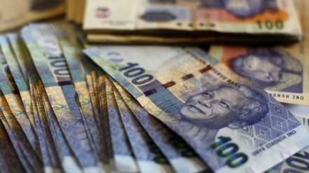 利率最高的南非幣接下來是否將持續走貶？還是會有逆轉的機會呢？ 路透社