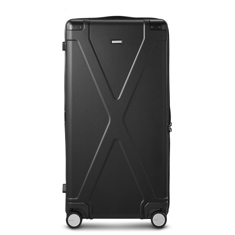 Georg Jensen INFINITY 30吋黑色聚碳酸酯行李箱，19,880元。圖／Georg Jensen提供