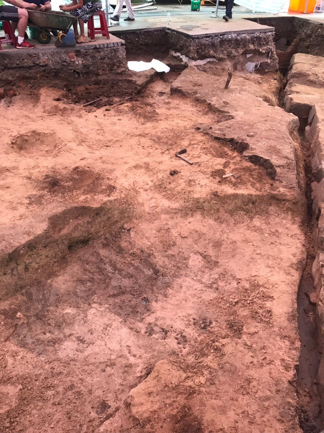 基隆和平島聖薩爾瓦多城考古新發現 4墓區有3具遺骸
