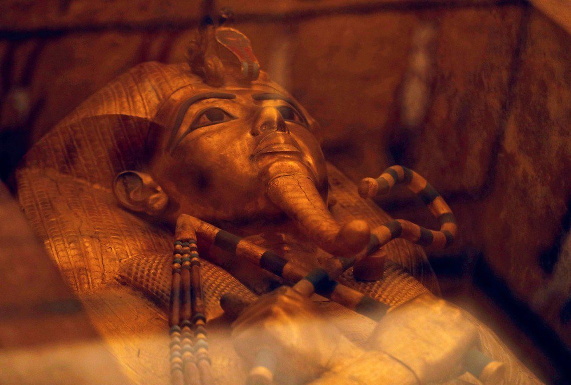 圖坦卡門的相關文物是藝術市場上炙手可熱的寶物。帝王谷內，圖坦卡門的黃金面具。 圖...