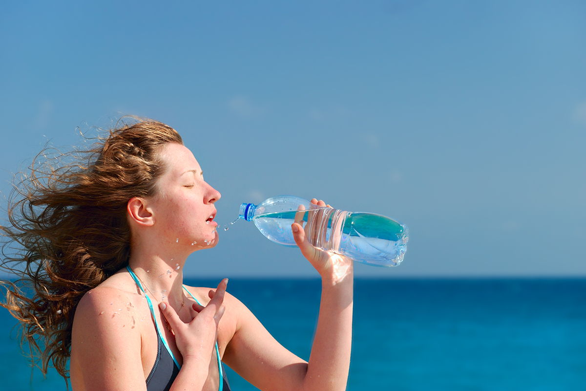 喝水可以使我們身體裡的血液循環變好，進而使帶氧能力增強，發炎的源頭之一「自由基」就會相對減少。<br />圖／ingimage