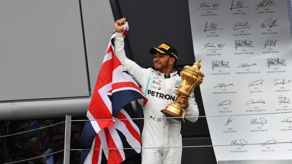 Hamilton喜迎他的第6座英國大獎賽冠軍。 摘自F1
