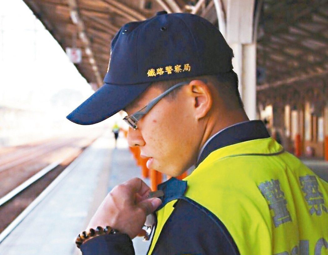 鐵路警察李承翰今年7月3日晚間因上列車處理票務糾紛，不幸因公殉職。 圖／讀者提供
