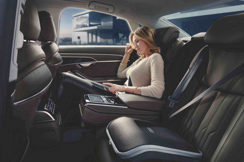 影／Audi A8車室艙設計　引領數位科技世代的新格局