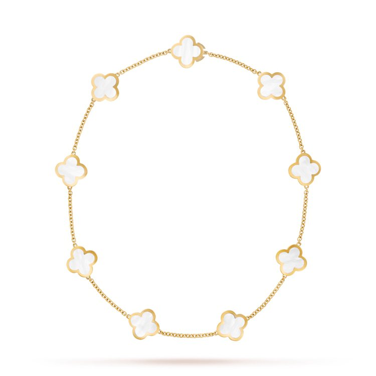 造型簡約的Pure Alhambra子系列於2001推出。9枚墜飾Pure Alhambra項鍊，36萬2,000元。圖／梵克雅寶提供