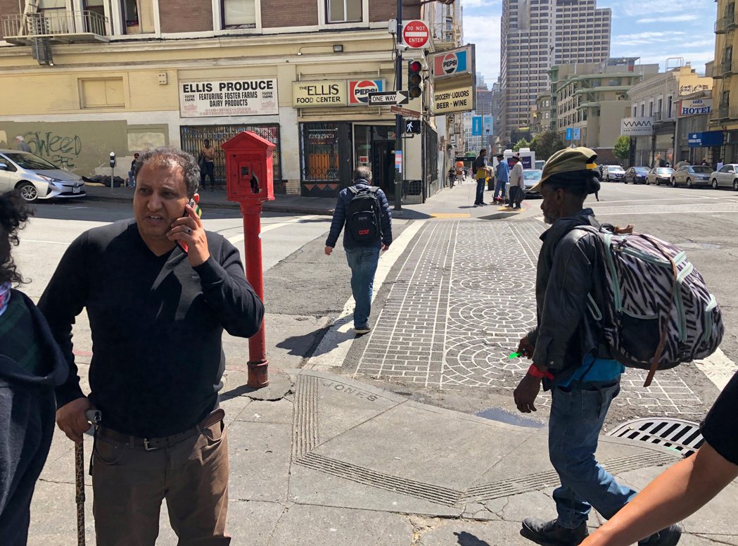 舊金山市容因為公廁計畫改善許多，街頭不再常常看到糞便和尿液。（美聯社）