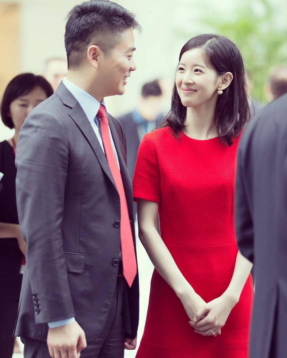 劉強東與奶茶妹於2015年結婚。圖／擷自instagram。