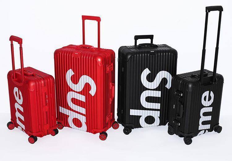 2018年春天，RIMOWA與SUPREME推出聯名系列行李箱，當時造成轟動，世界各地有販售的據點都大排長龍。圖／摘自instagram