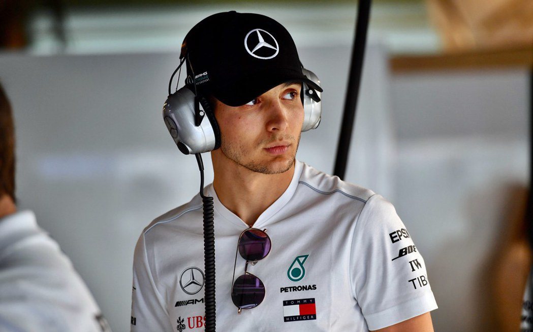 Ocon自去年離開ForceIndia車隊後，便在Mercedes擔任測試車手。 摘自automundo.com