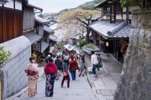 歷史現場如何再造？借鏡京都的區域性老屋保存與景觀管制