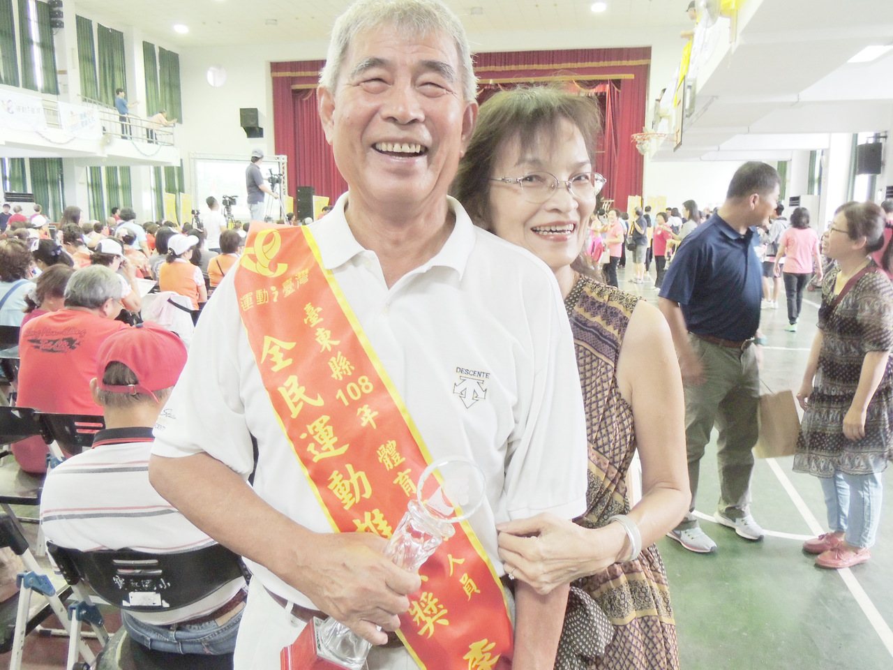 台東縣體育績優有功人員表揚 他奉獻45年她15歲泳奪3金