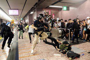 831實錄（下）：何以皇家香港警察淪為中國「有牌流氓」？