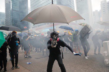 葉國豪／無濟於事的弦上之箭——香港「緊急法」能平息抗爭嗎？